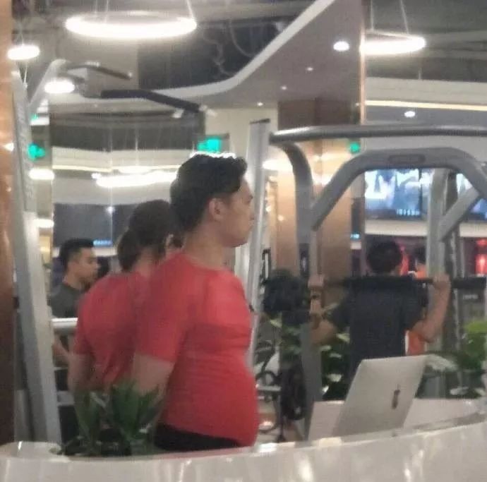 健身房撩妹子是什么电视剧_健身私教撩妹_被健身房私教撩