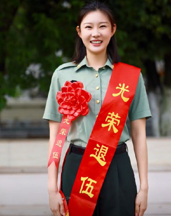 冠军对冠军二游泳_奥运冠军游泳_冠军游泳俱乐部