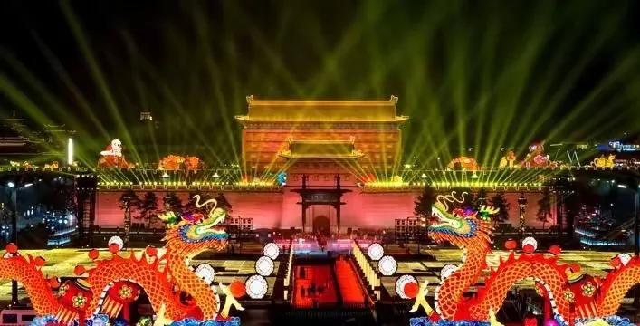 春节家庭旅游最佳去处_春节家庭_城市家庭春节日常